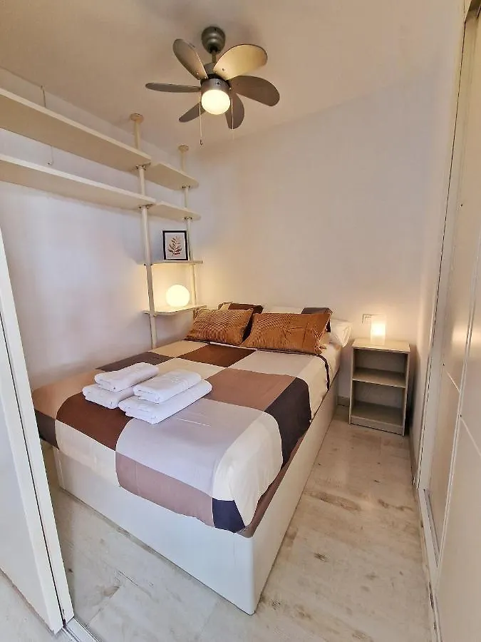 Confortable Apartamento En El Centro De Torremolinos Con Parking Apartment