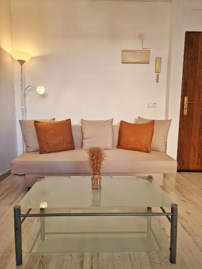 Confortable Apartamento En El Centro De Torremolinos Con Parking Apartment