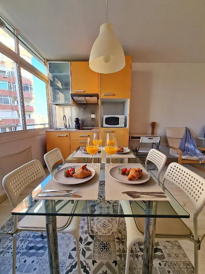Confortable Apartamento En El Centro De Torremolinos Con Parking Apartment Spain