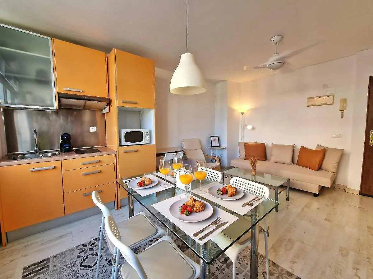 Appartamento Confortable Apartamento En El Centro De Torremolinos Con Parking
