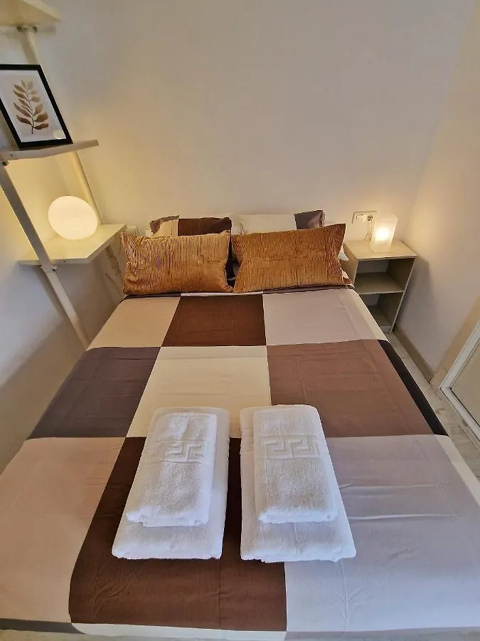 Confortable Apartamento En El Centro De Torremolinos Con Parking Apartment